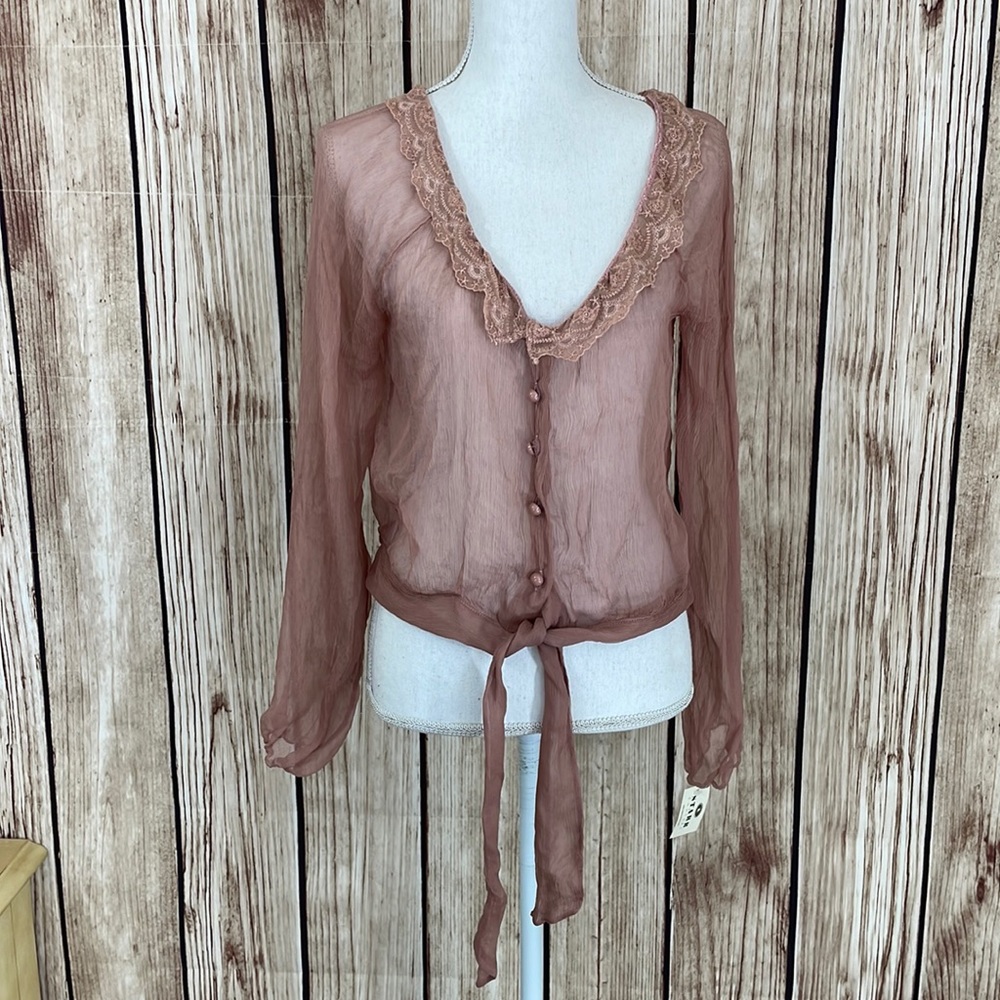 La Petite Francaise Silk Pink/Peach Blouse w/Lace accent Size M/L